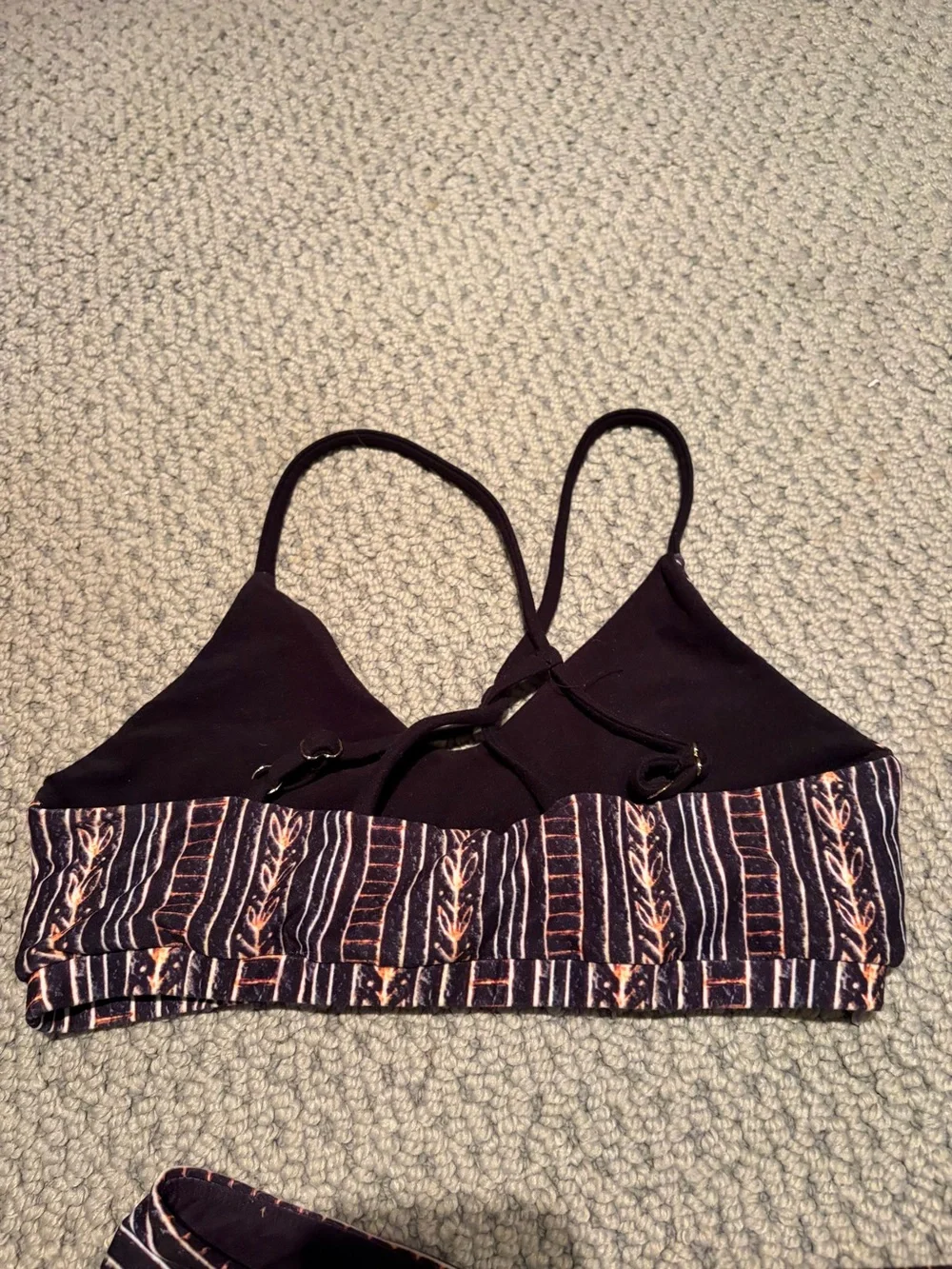 Wolven Zephyr Two-Piece Set - Sports Bra and Leggings Small